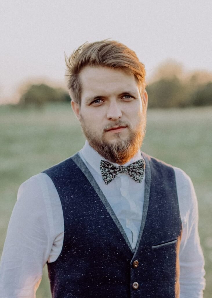 imgi 5 handsome young groom